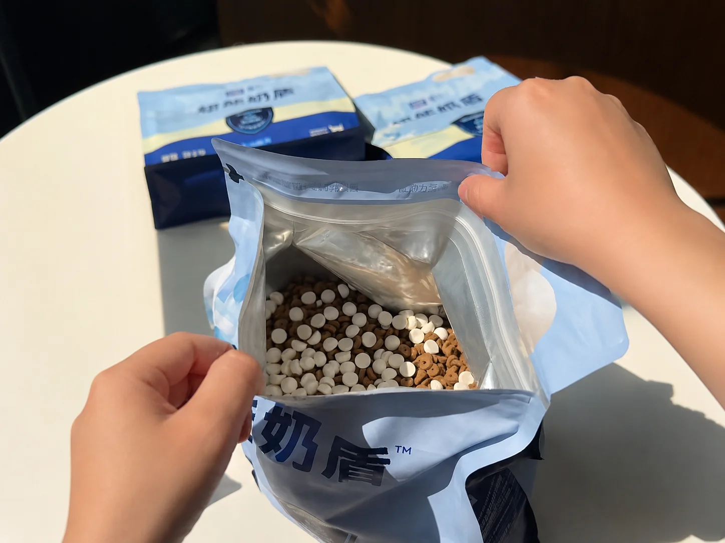 Pet Food Packaging: Opening, Preservation and User Experience